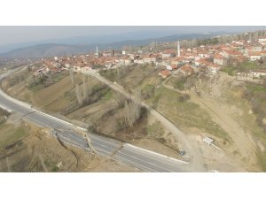 Kütahya'da kara yolundaki çökme