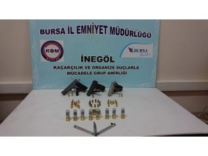 Bursa’da kaçak silah operasyonu