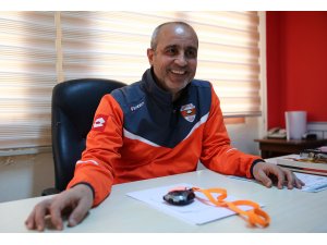 "Adanaspor'un başarısı benden önde geliyor"