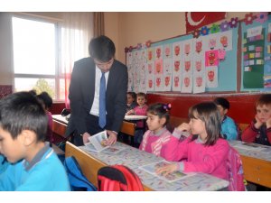"Kütüphanesiz Okul Kalmasın" projesi