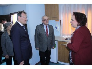 Hakan Çavuşoğlu: “Ölü taklidi yapmayın”