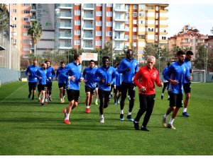 Alanyaspor’da Akhisar maçı hazırlıkları başladı