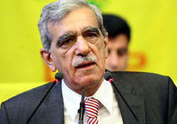 Ahmet Türk'e biber gazı