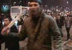 Sopalarla DTP'li kovaladılar