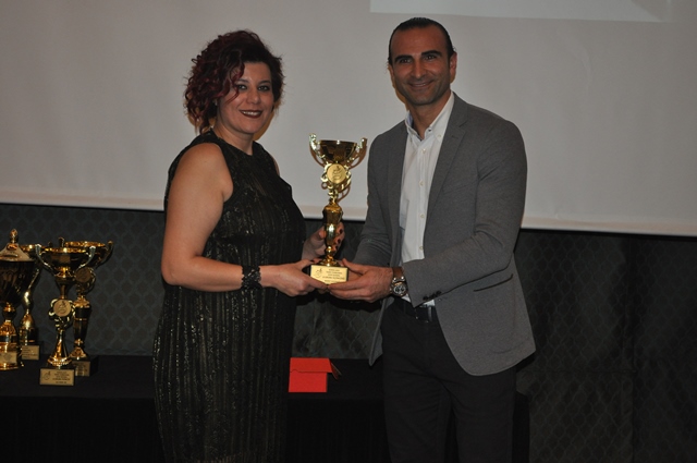 Şampiyonlar kupalarını aldı