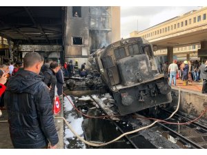 Mısır’da 25 kişiye mezar olan tren istasyonu görüntülendi