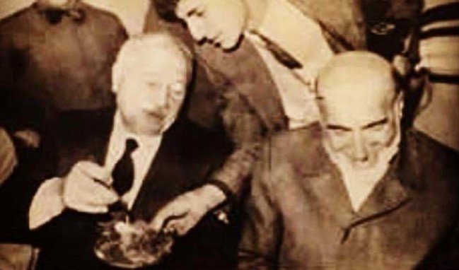 Gazeteci Fuat Kozluklu'dan tarihi fotoğrafın hikayesi