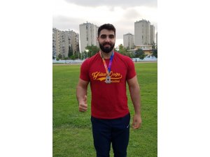 Türkiye Milli Takımı’na seçilen YDÜ öğrencisi Avrupa yolcusu