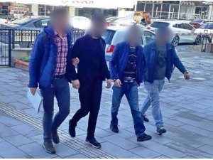 Kuşadası’nda park halindeki araçtan hırsızlık yapan 3 şüpheli yakalandı