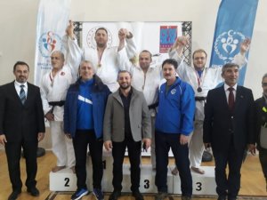 Kağıtsporlu Judoculardan 3. kez kupa geldi
