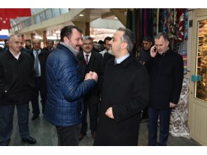 Aktaş meşale ve konfetilerle karşılandı