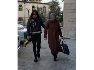 FETÖ’nün örgüt evlerinde sahte kimlikle yakalanan kadın tutuklandı