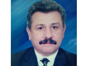 Bariyerlere çarpan otomobildeki emekli öğretmen kurtarılamdı