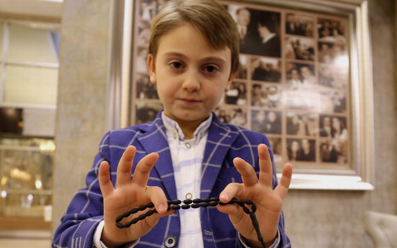 "Cumhurbaşkanımızın armağanı olan tespihi ölene kadar saklayacağım"