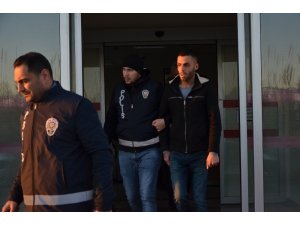 Adana’da 47 firariye şafak operasyonu
