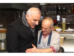 Zorluoğlu, Ortahisar’da destek turuna çıktı