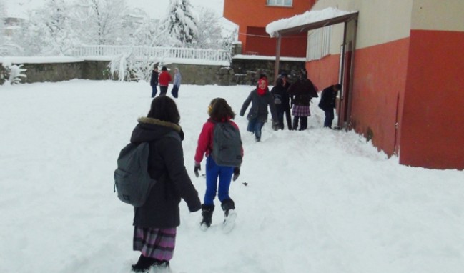 4 ilde eğitime kar engeli!