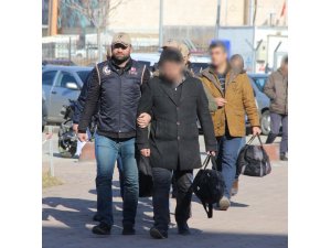 Sivas merkezli 4 ilde FETÖ’ye yönelik ankesörlü telefon operasyonu