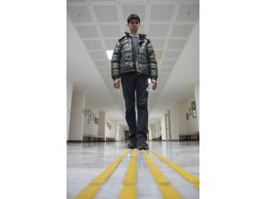 Engelli üniversite öğrencisi kitaplarına "göz" olacak cihazı bekliyor