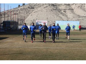Evkur Yeni Malatyaspor, Başakşehir’e bileniyor