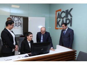 Vali Çakacak, valilik içindeki müdürlükleri ziyaret etti