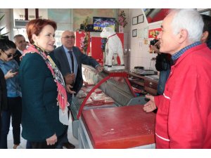 Akşener bir günde 4 ilçeyi dolaştı