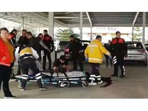 Tartıştığı şahsı iki bacağından vurup kaçtı