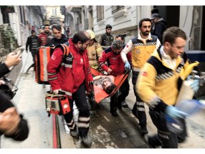 GÜNCELLEME - Beyoğlu'nda yangın