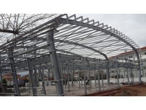 Orhangazi Spor Salonu’nda çalışmalar sürüyor