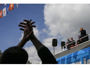 "Dışarıda hainlik yapıp Türkiye'de keyfini sürmek kolay değil"