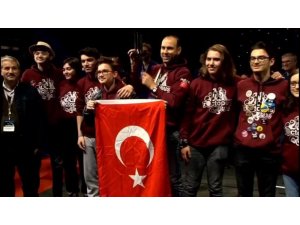 Aydın MEB Robot Takımı “rOctopus 7134”, Kanada da büyük bir başarıya imza attı