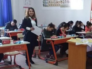 Armağan bursluluk sınavını yaptı