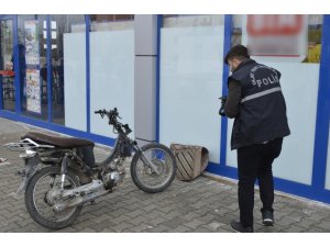 Polisin aradığı çalıntı motosikleti vatandaşlar bulup ihbar etti