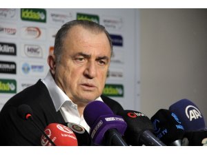 Fatih Terim: "8 de 18 de kapanır yeter ki biz kazanalım"