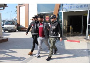 ‘Tırnakçılık’ yöntemi ile iş yerlerini soyan 2 kişi yakalandı