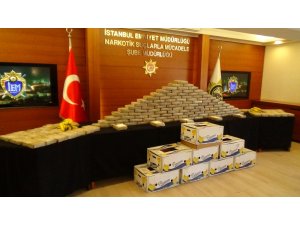 Muz yüklü konteynerden 185 kilo kokain çıktı