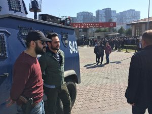 Arnavutköy’de çatışmada ölenlerin ve intihar eden ağabeyin cenazesi Adli Tıp’tan alındı