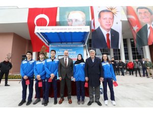 Karamürsel yüzme havuzu açılışa hazır