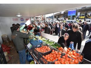Trabzon’da hafta sonu kurulan tanzim satış yerine ilgi artıyor