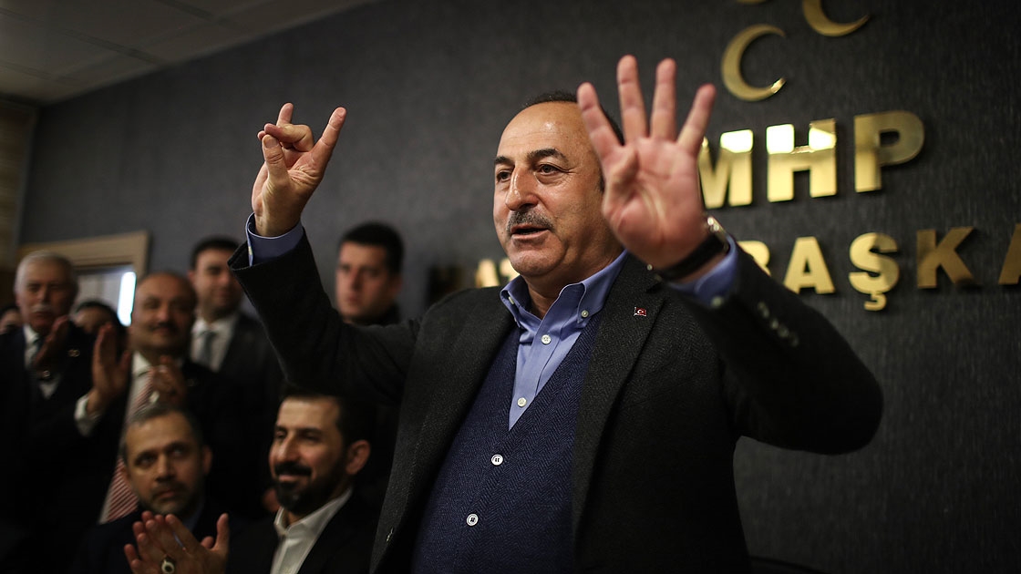 Çavuşoğlu'ndan Avusturya'ya "bozkurt işaretinin yasaklanması" tepkisi