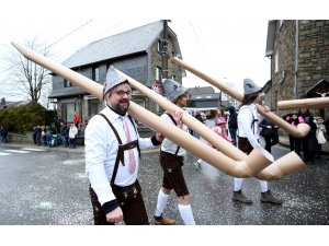 Belçika'nın "Türk köyü"nde karnaval coşkusu