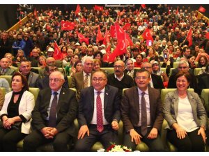 CHP Grup Başkanvekili Özgür Özel Yalova'da