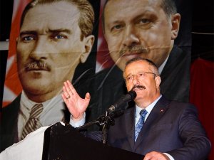 AK Partili Yılmaz: "Bizim kapımız iş yapmak, çalışmak isteyen herkese açık"