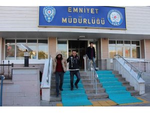 Uyuşturucu ticareti yapan 1 şahsa tutuklama
