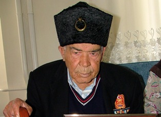 Kanıyla Türk Bayrağı çizerek kurtulan Gazi