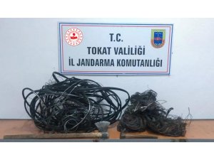 Haberleşmeyi balta ile kestiler