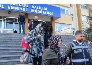 FETÖ operasyonunda gözaltına alınan 7 kişi Sivas’a gönderildi