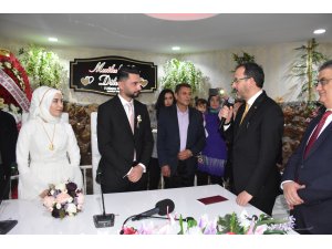 Bakan Kasapoğlu, nikah şahidi oldu