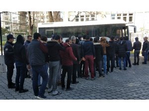 DEAŞ’tan adliyeye sevk edilen 24 şüphelinin gözaltı süresi uzatıldı