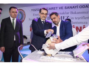 Bakan Dönmez, “Güneş santralleri ile yeni düzenlemeyi hayata geçireceğiz”